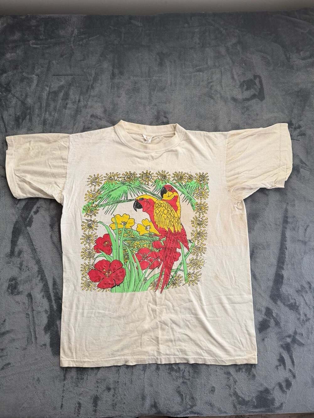 Vintage Single Stitch Tropical Parrot Floral Graphic T-Shirt